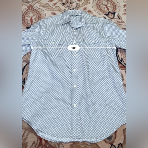 Perry Ellis, 100% cotton grey button front shirt with front pockets size medium - Picture 6 of 6